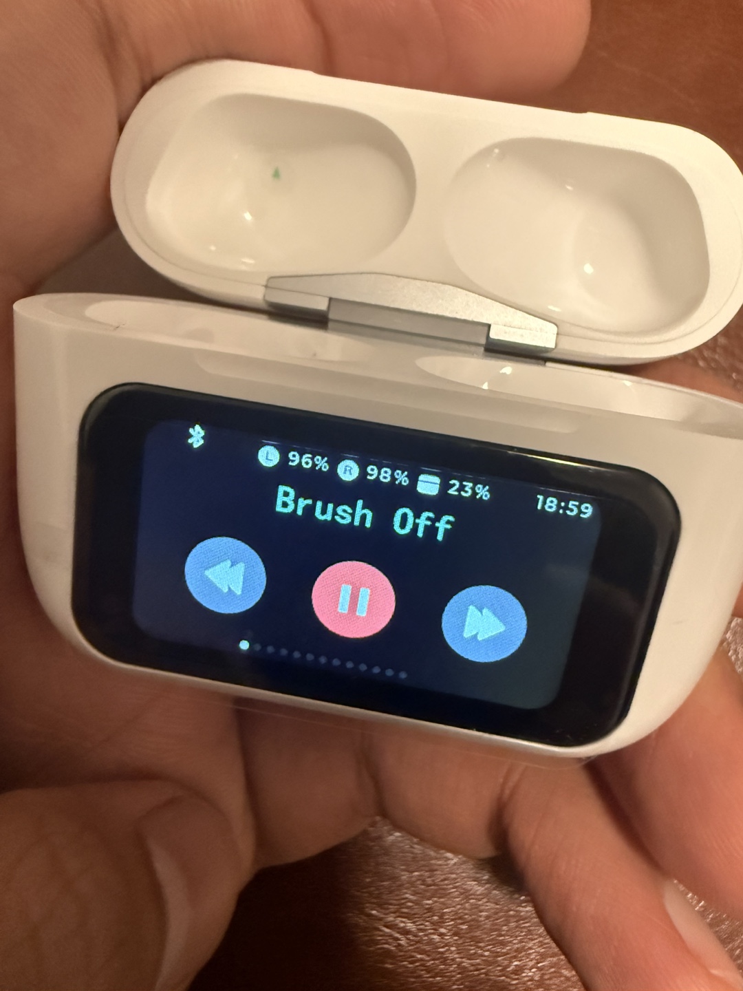 Apple AirPods Pro 3 Gen with display case check description - photo 4
