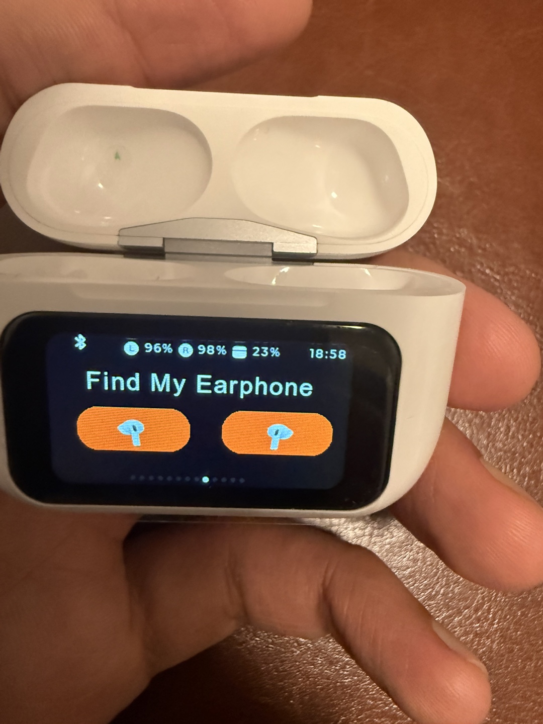 Apple AirPods Pro 3 Gen with display case check description - photo 5