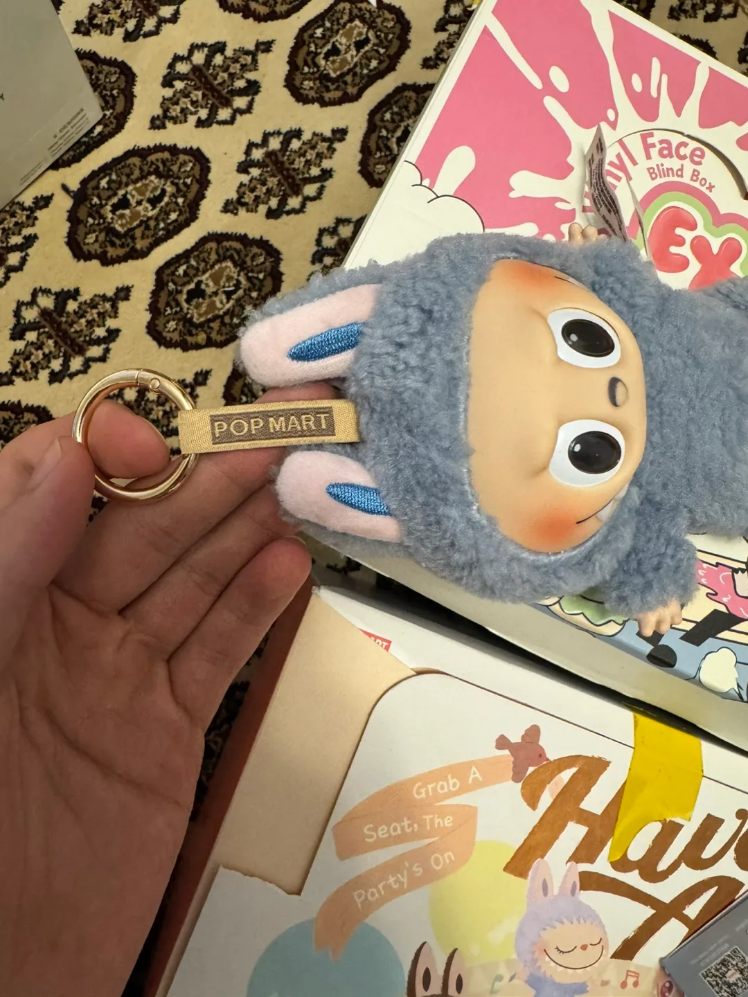 Labubu image indicator(3)