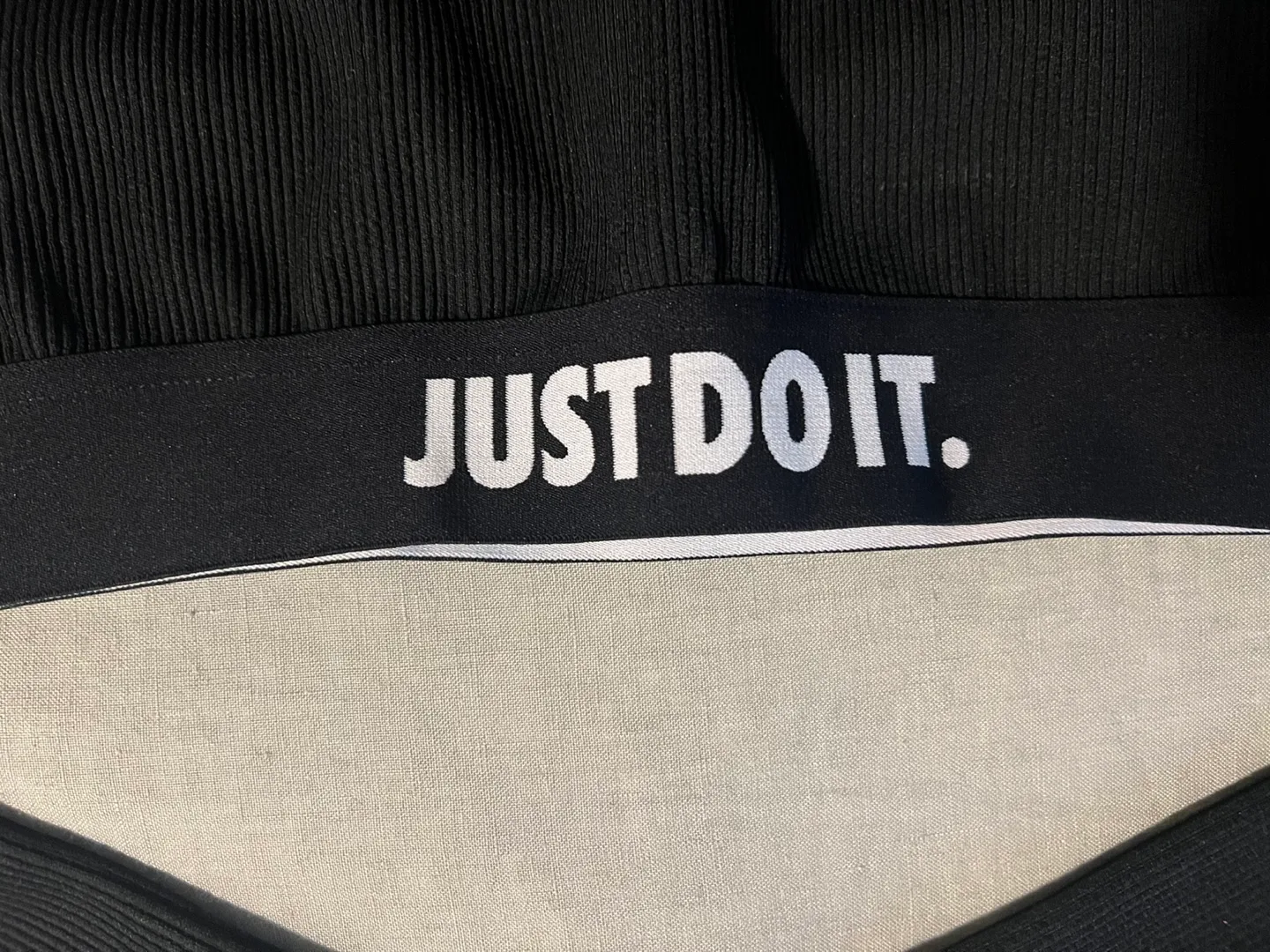 Nike ribbed long sleeve crop top - medium image indicator(5)