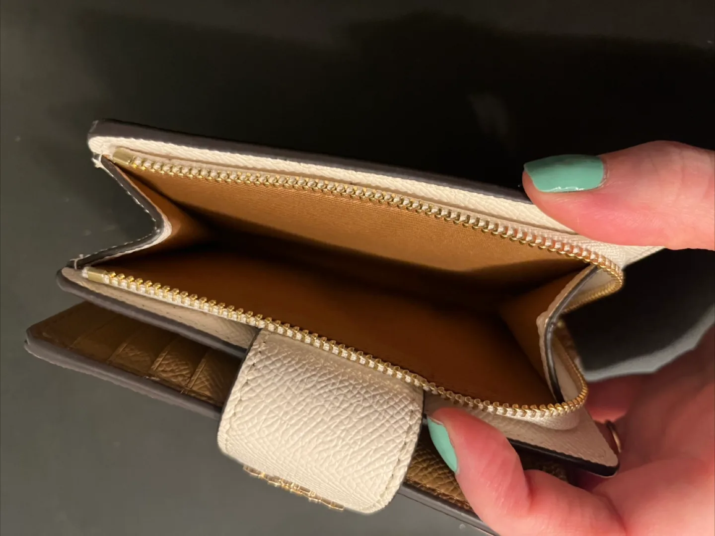 Coach Trifold Wallet - Cream image indicator(3)