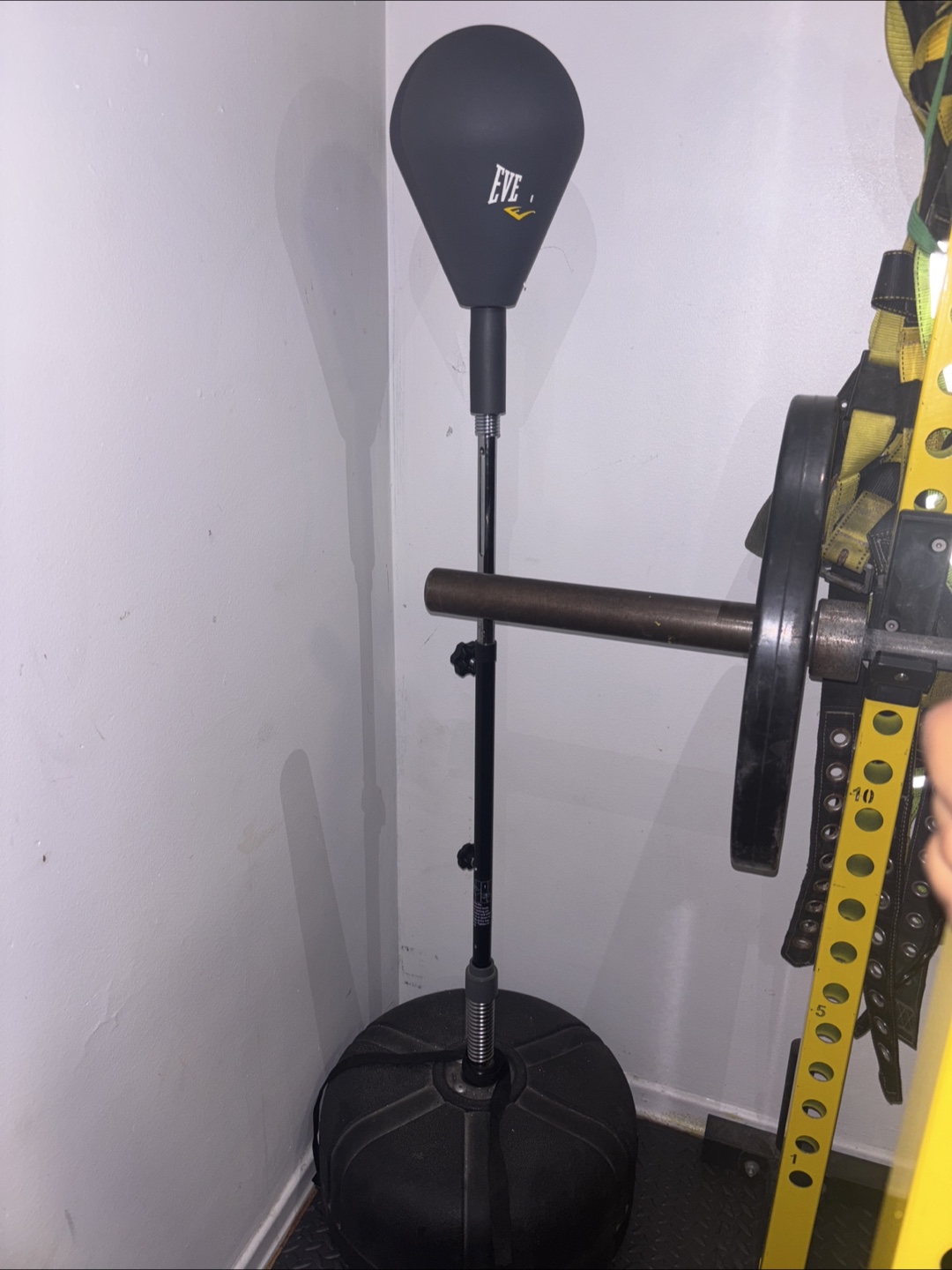Everlast Reflex Boxing Punching Bag - photo 2