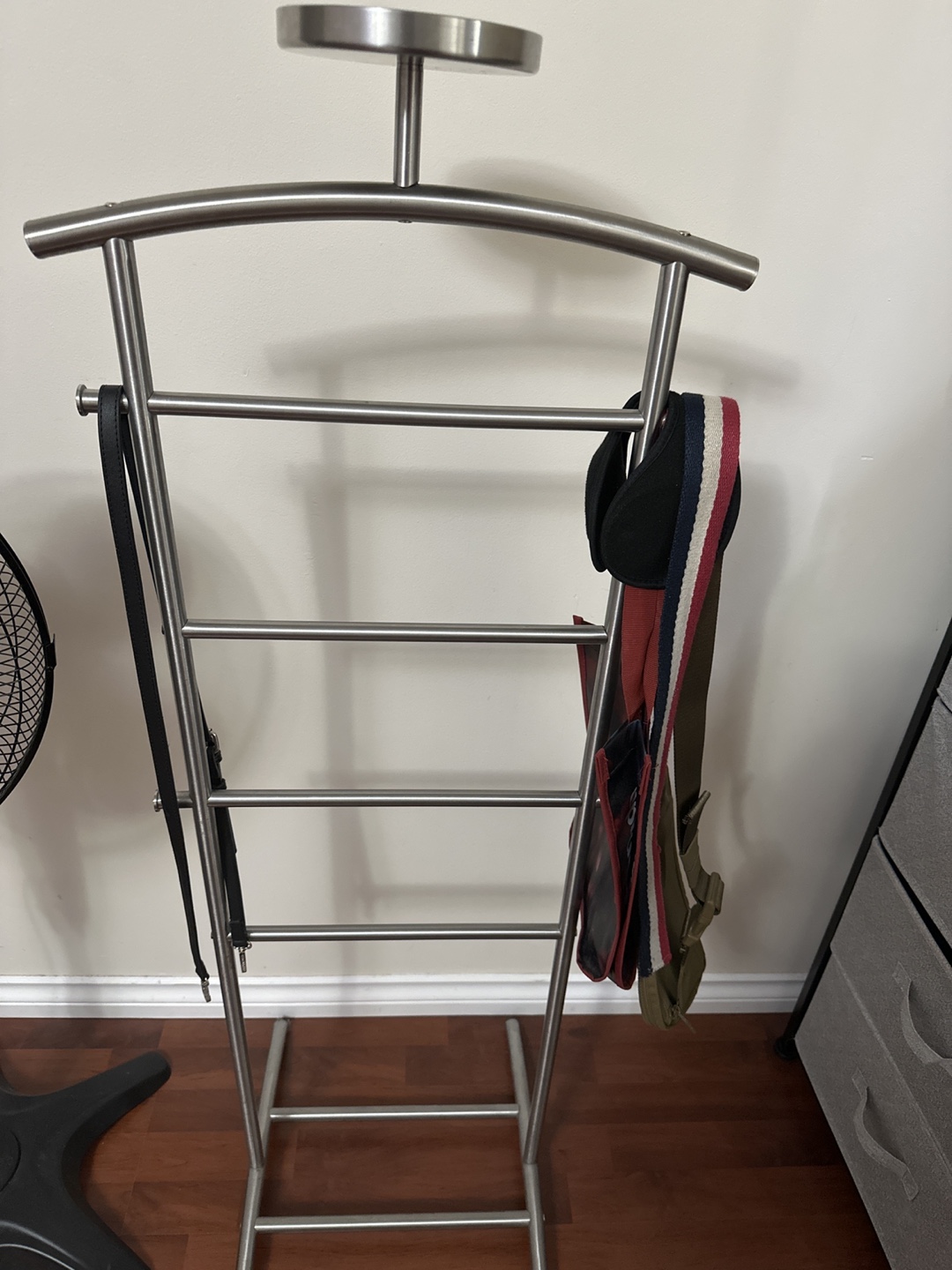 Metal Valet Stand