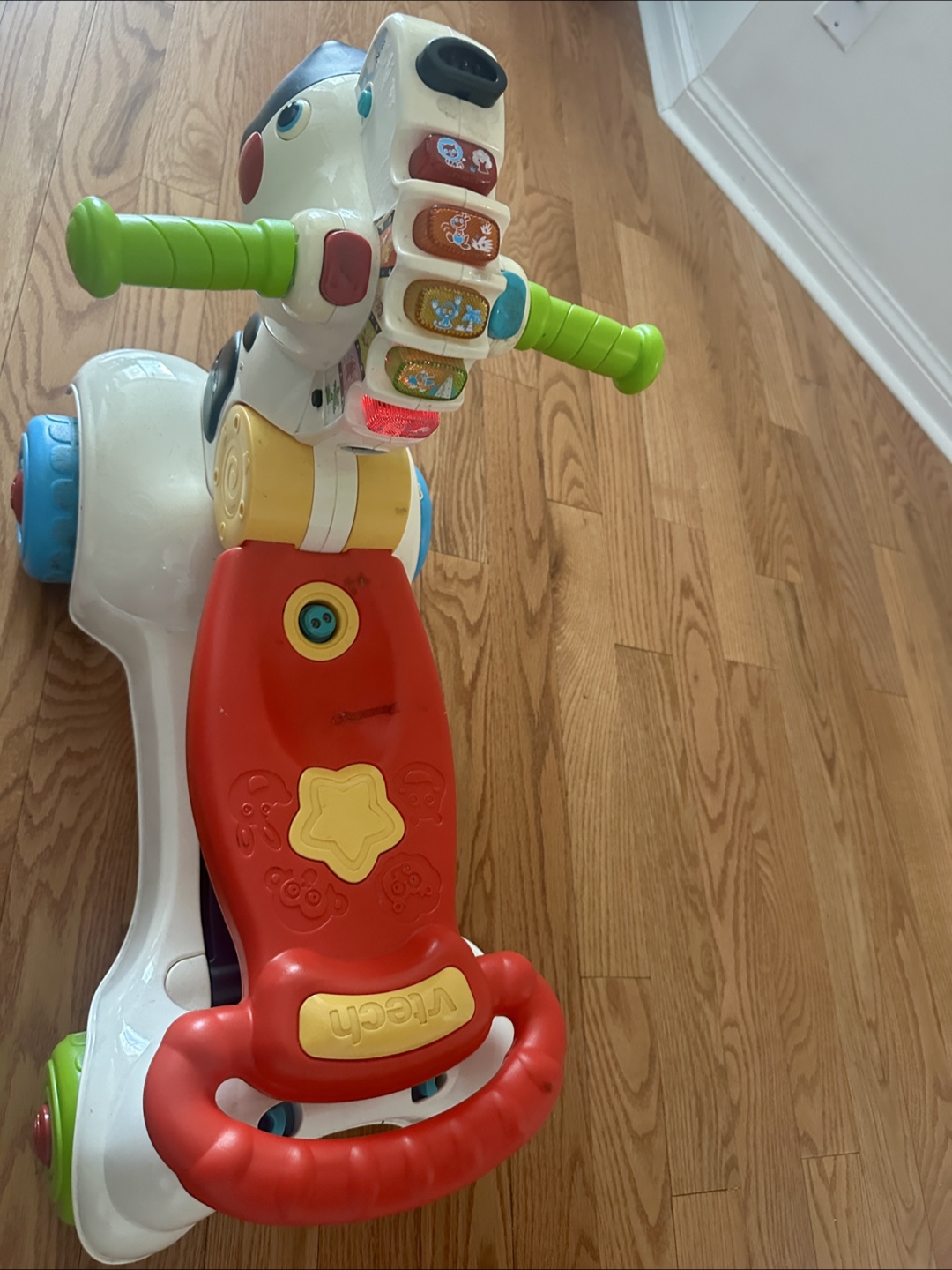 VTech Wiggle & Crawl Ball Ride-On Toy - photo 4