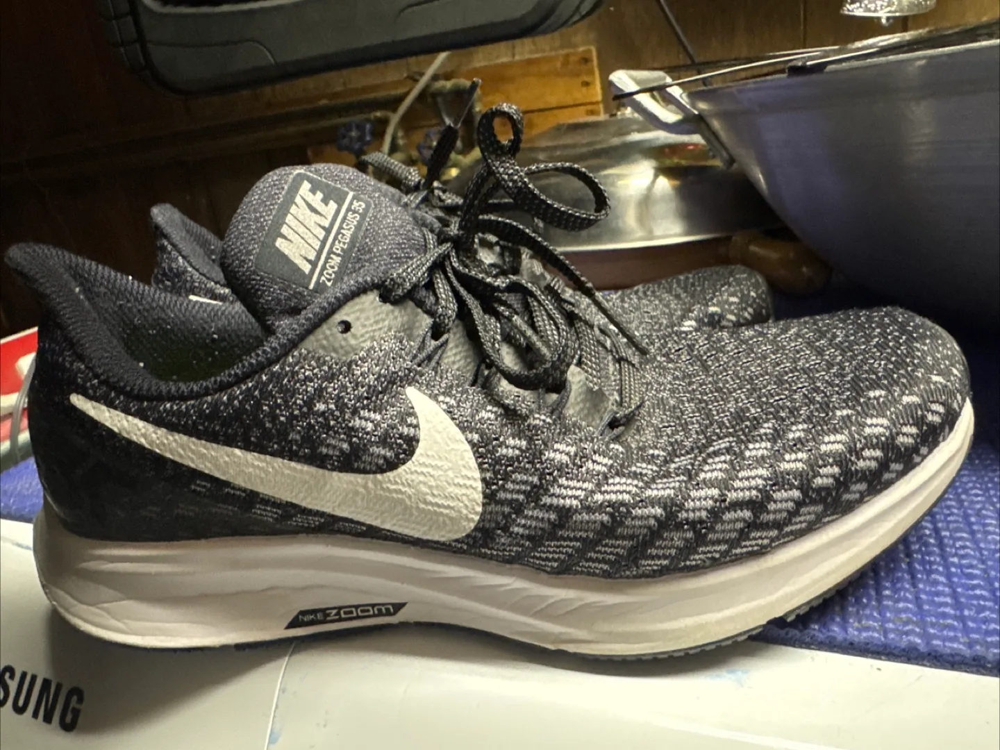 Nike Zoom Pegasus 35 thumbnail