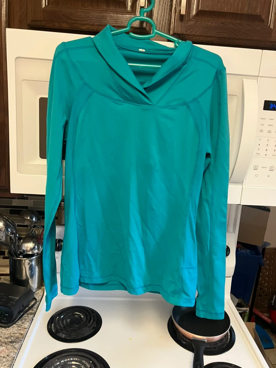 Lululemon Teal Long Sleeve Top thumbnail