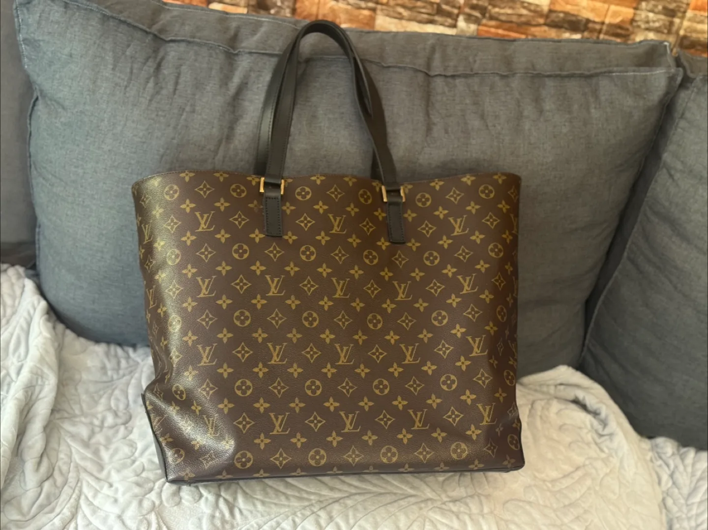 Louis Vuitton bag Cabas Alto image indicator(3)