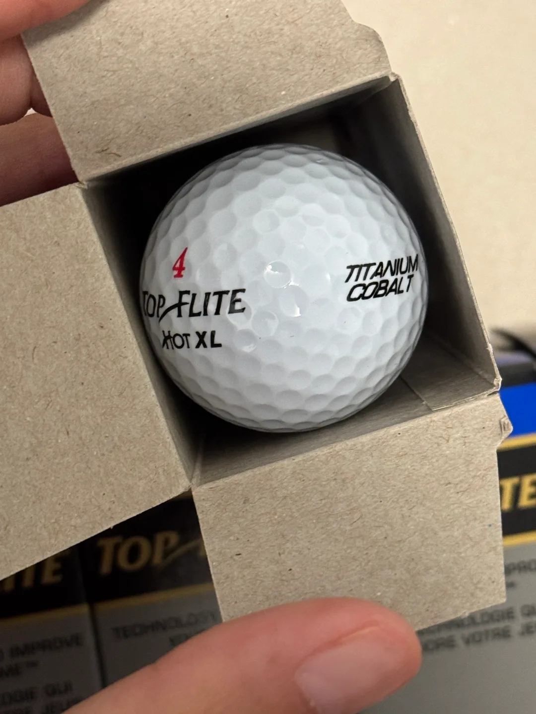 Top-Flite Hot XL Titanium Cobalt Golf Balls image indicator(2)
