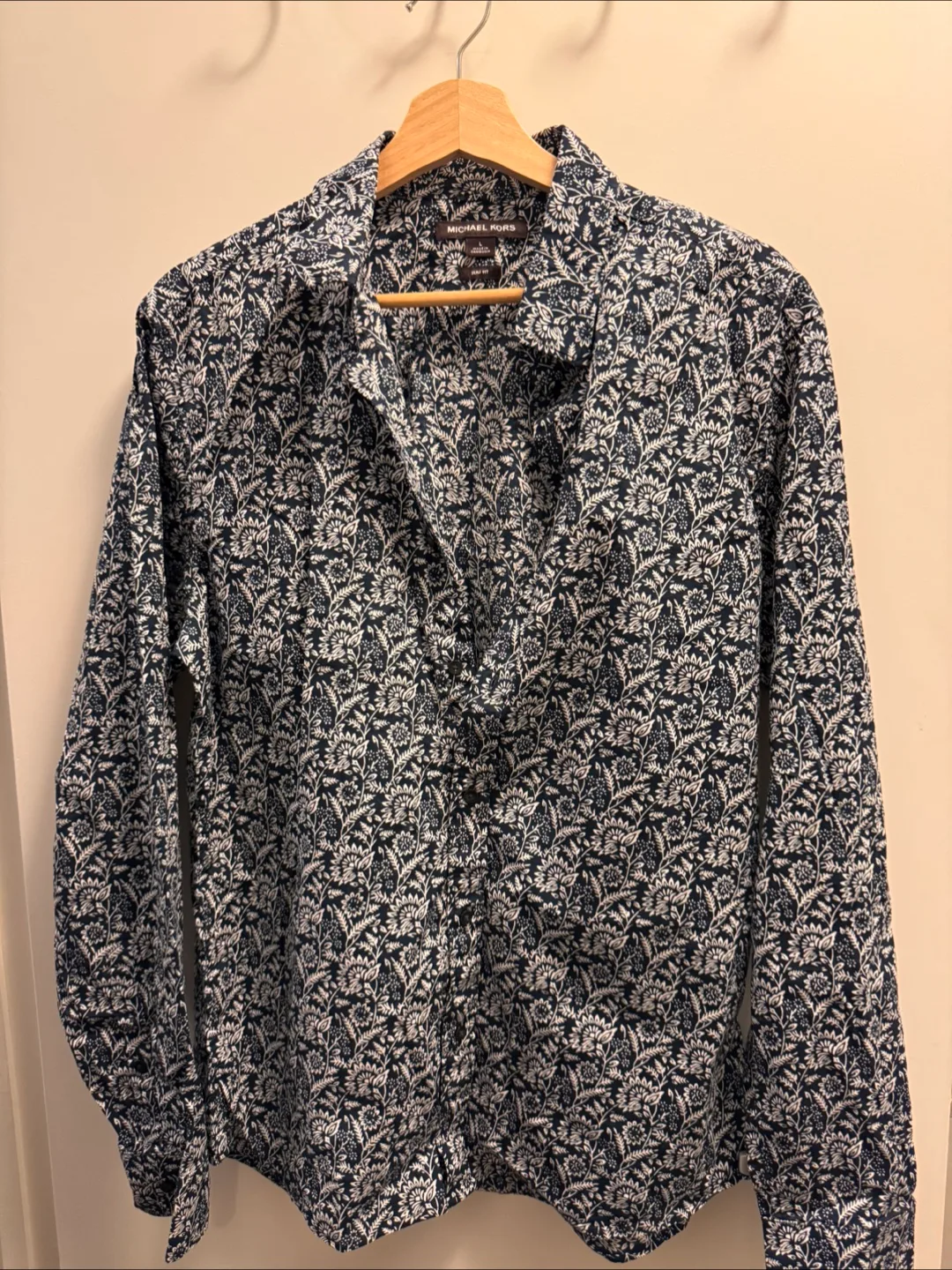 Michael Kors Slim Fit Floral Shirt - Size L image indicator(2)