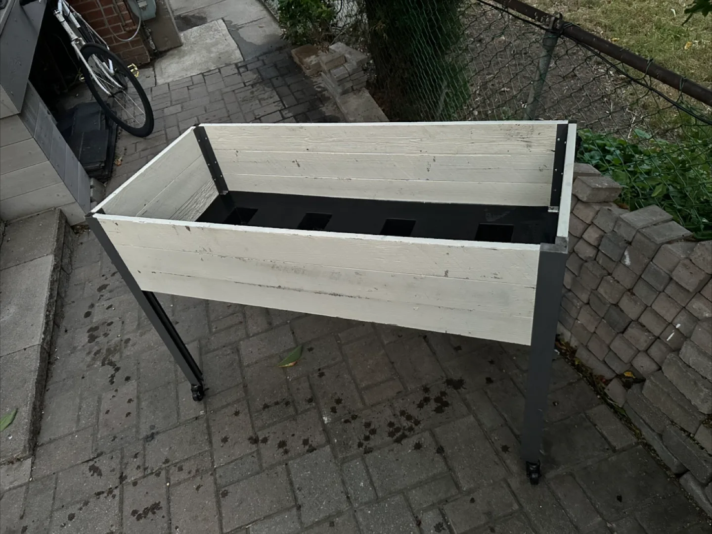 CedarCraft Elevated Rustic Planter Box thumbnail