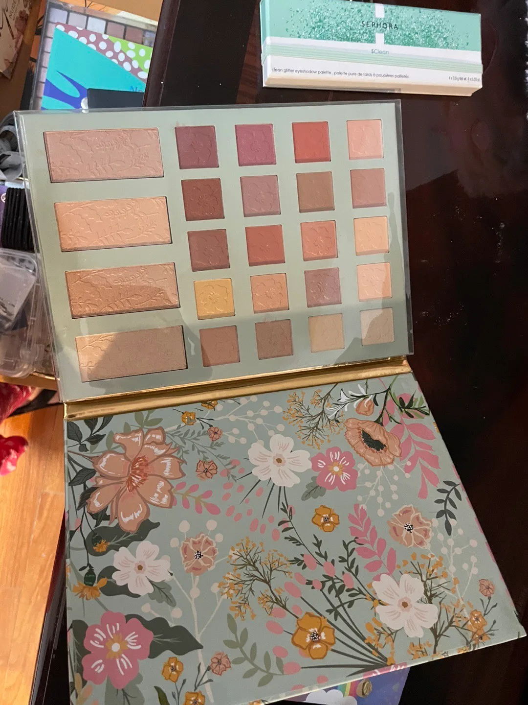 Nancy Ajram Eyeshadow Palette image indicator(9)