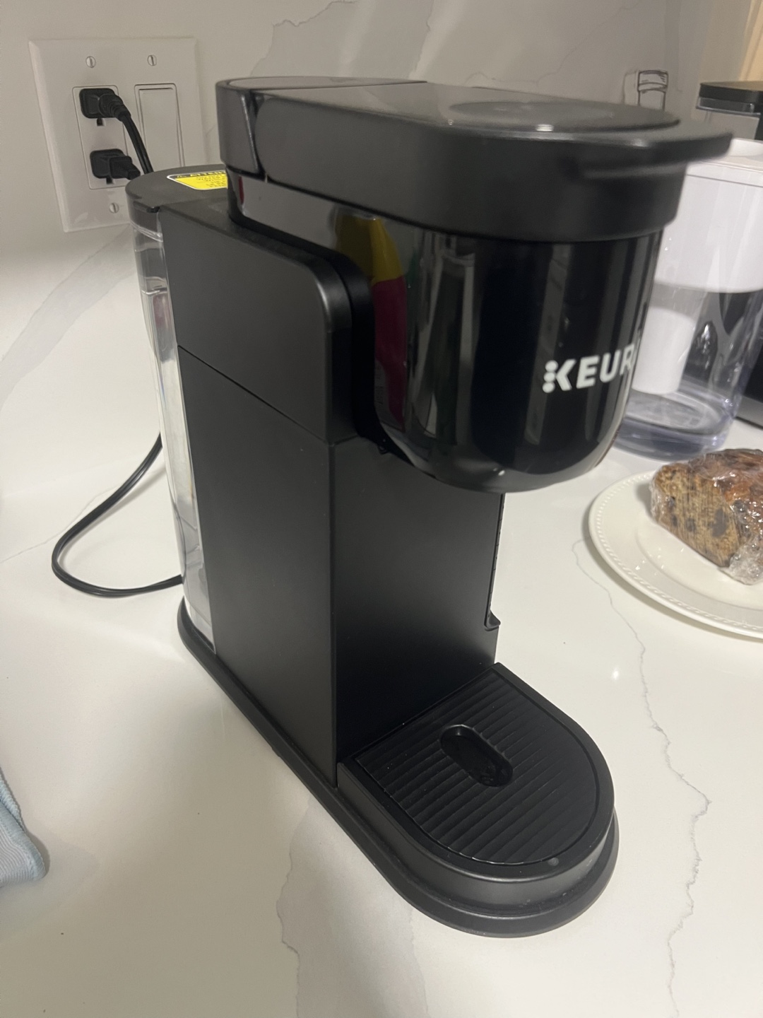 Keurig Single Serve Coffee Maker - Black - photo 3