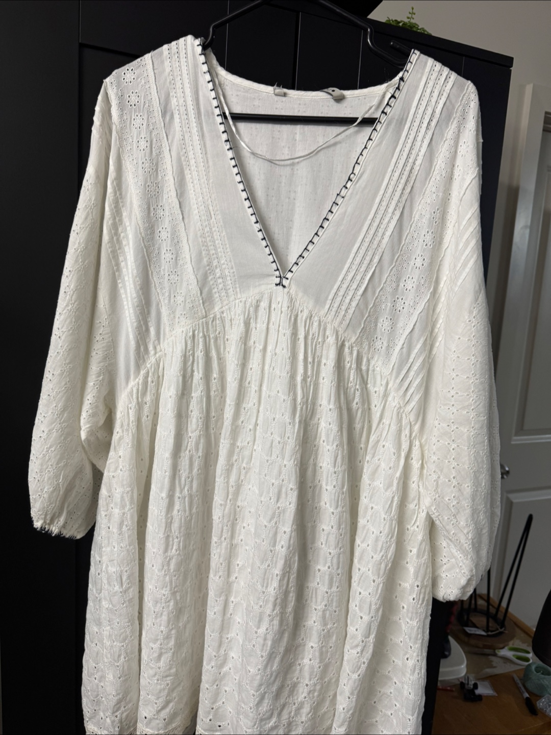 Zara White Embroidered Tunic Top - Size M