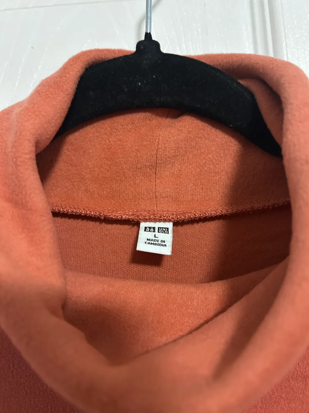 Uniqlo Orange Turtleneck - Size L image indicator(2)