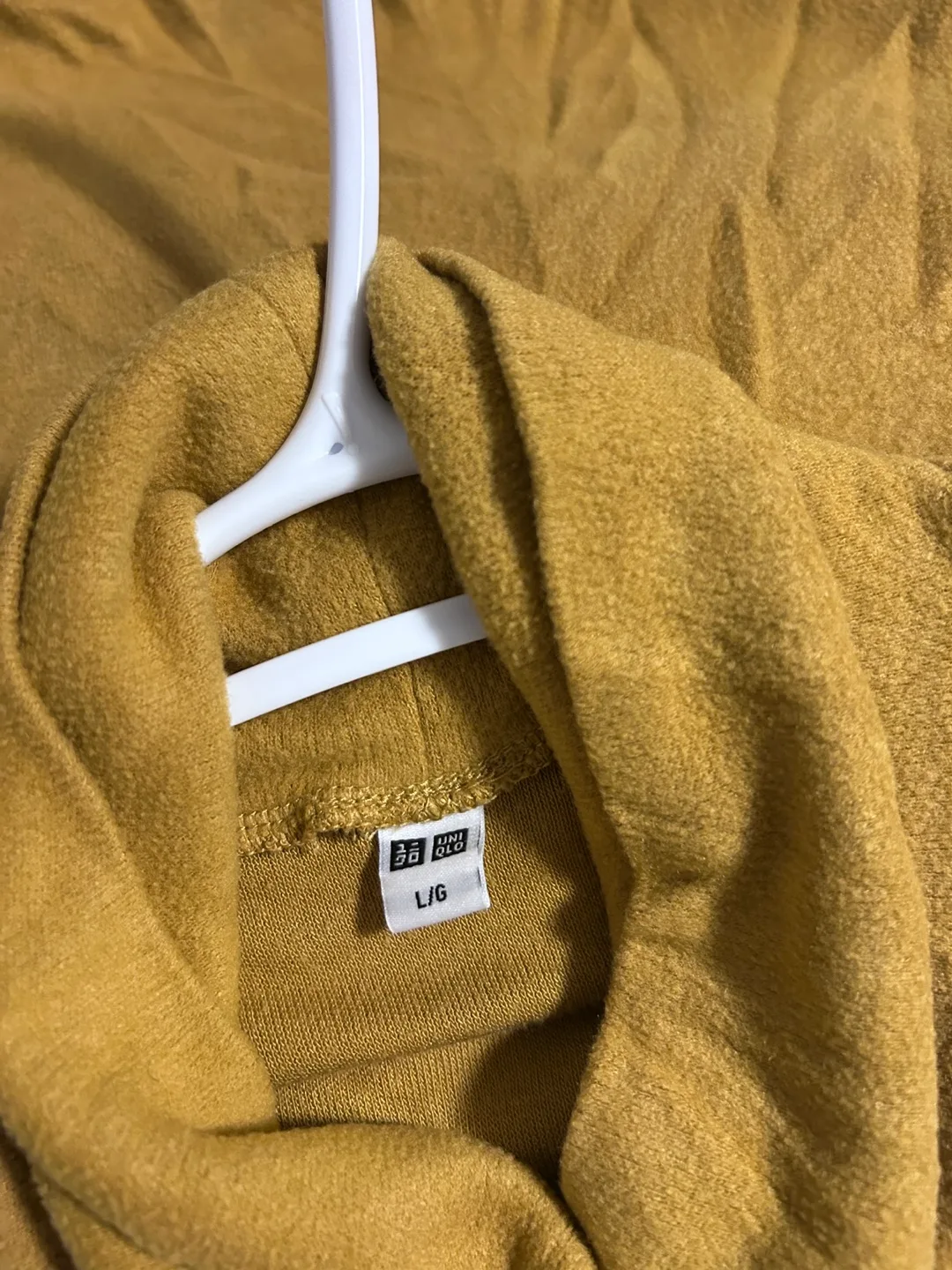 Uniqlo Mustard Yellow Turtleneck - Size L image indicator(2)