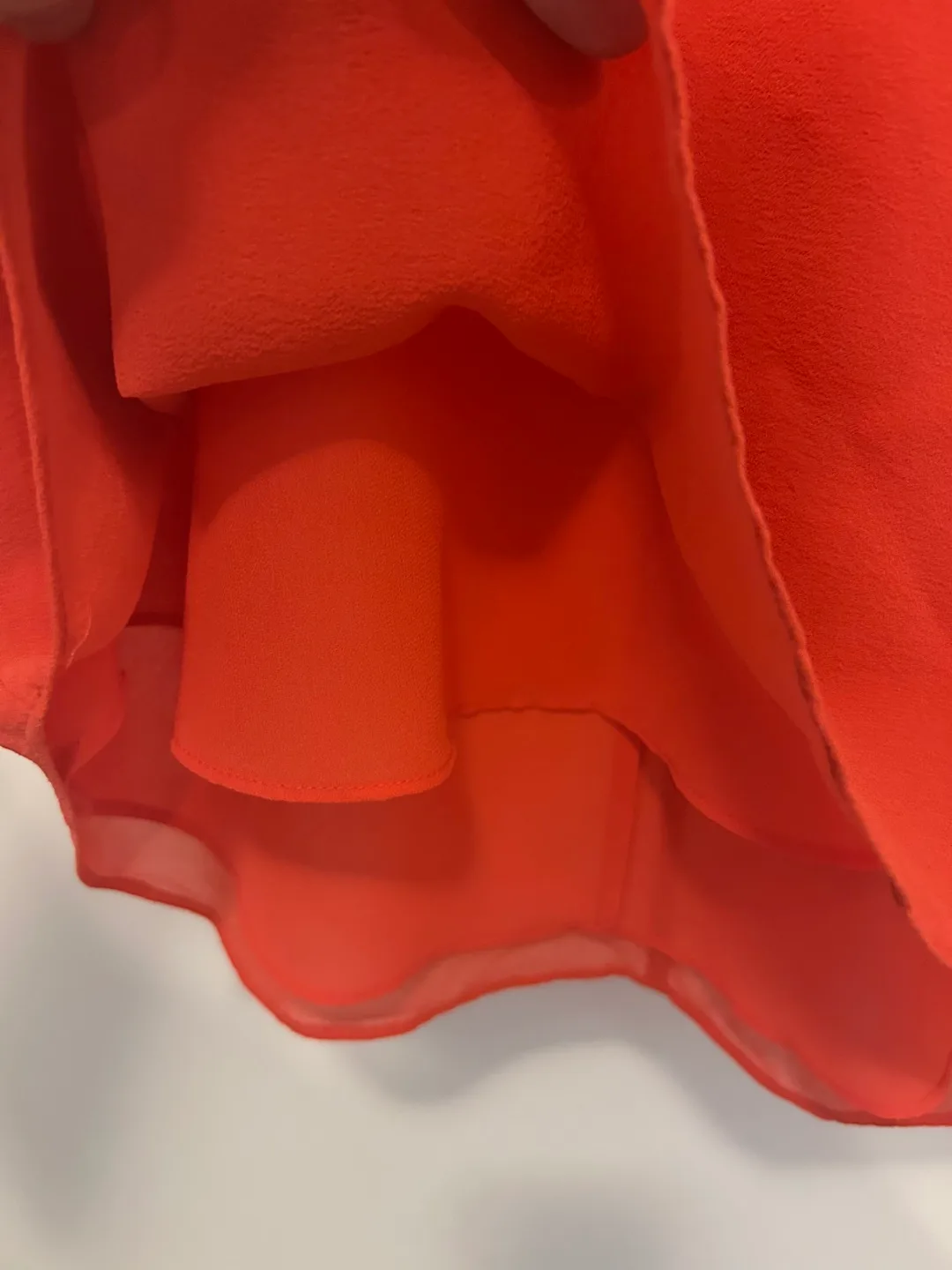 Babaton Silk Tank - Size S image indicator(3)