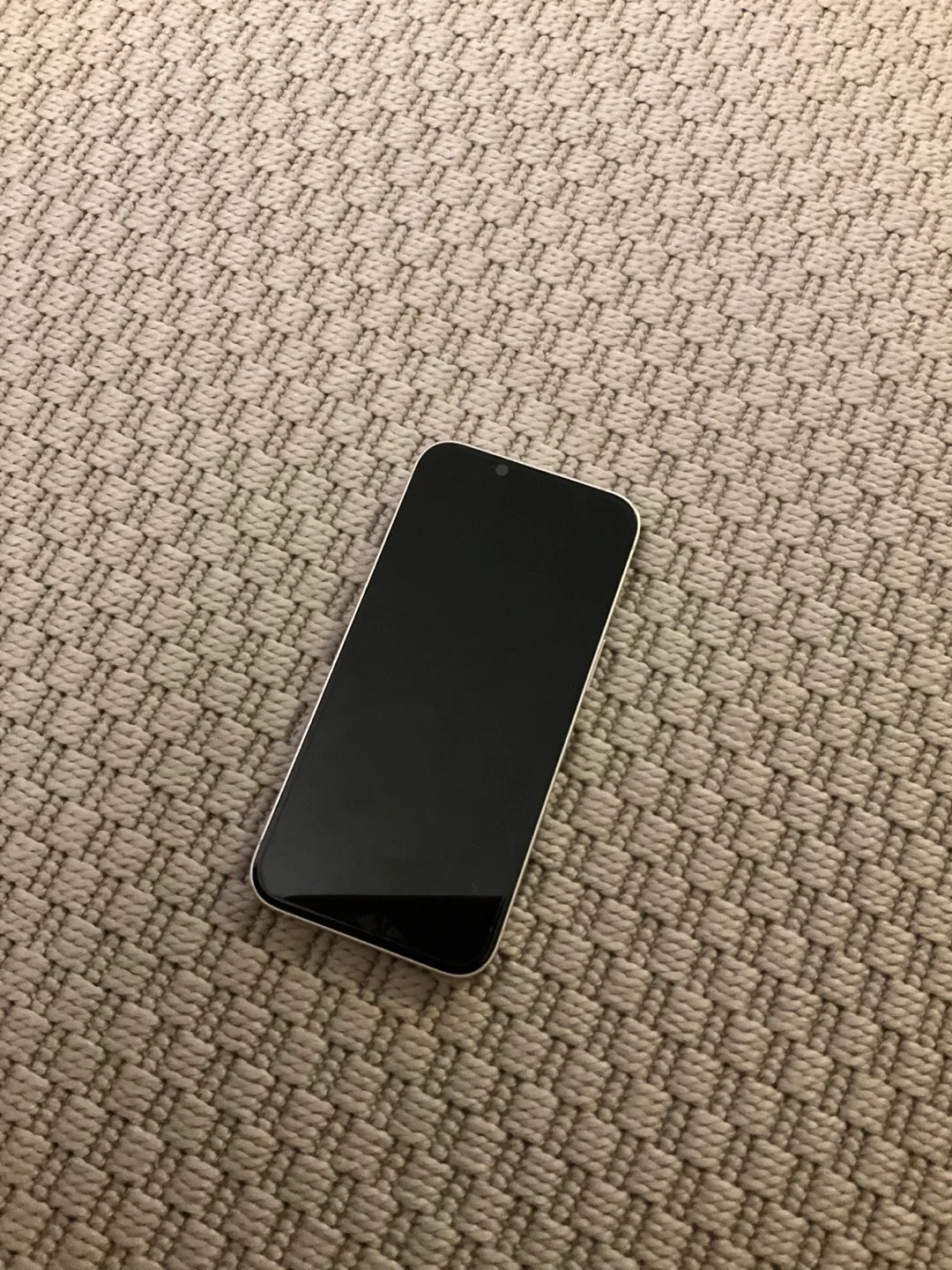 Apple iPhone 13 - Pink image indicator(2)