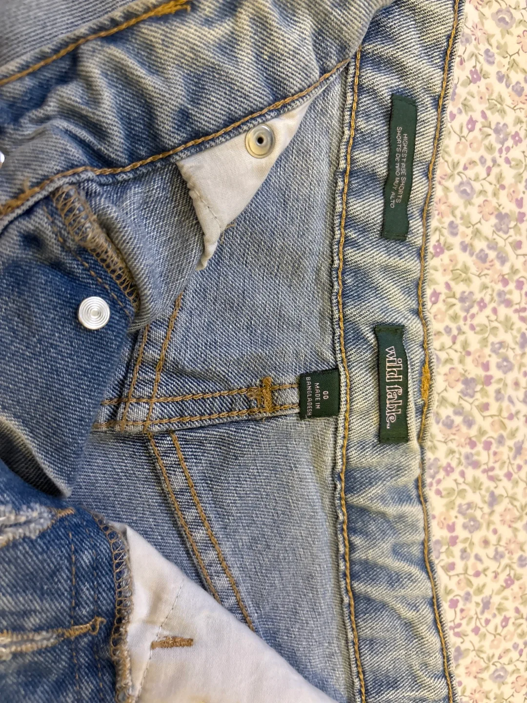 Wild Fable Denim Shorts - Size 00💚🥕 image indicator(2)