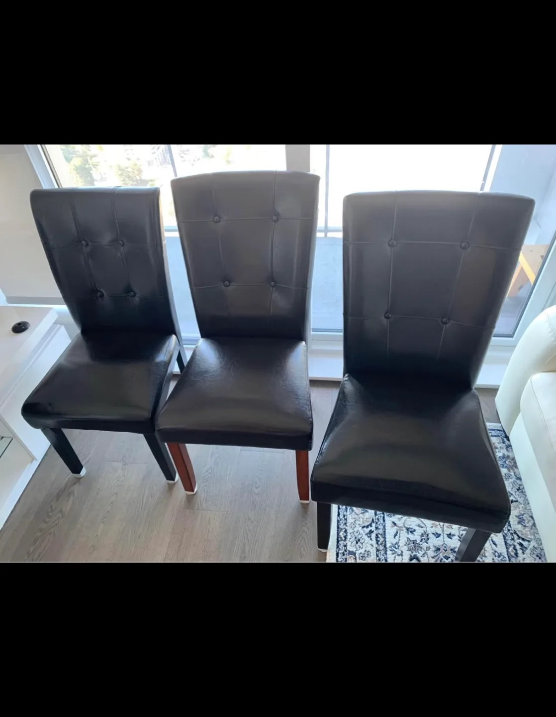 Set of 3 Dining Chairs thumbnail