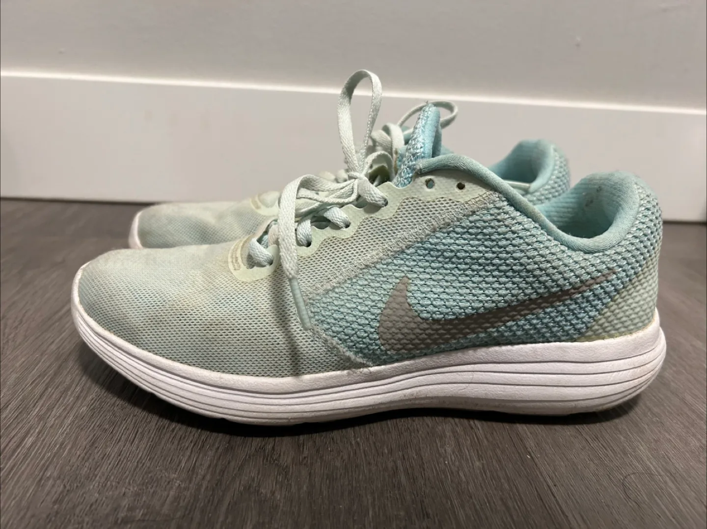 Nike Revolution 3 Women's Running Shoes - Size 8.5 image indicator(4)