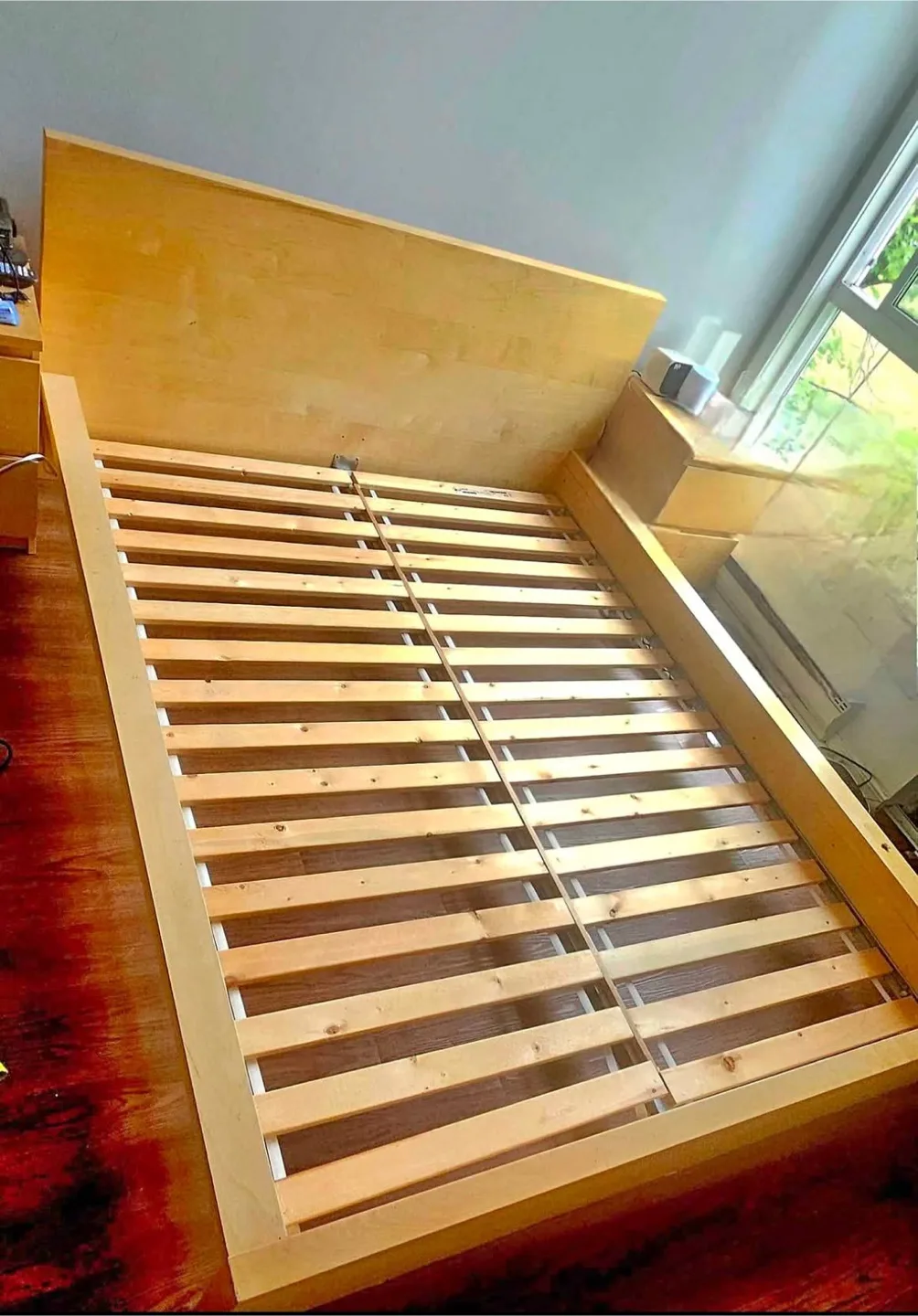 Excellent condition Queen bed frame * Ikea thumbnail