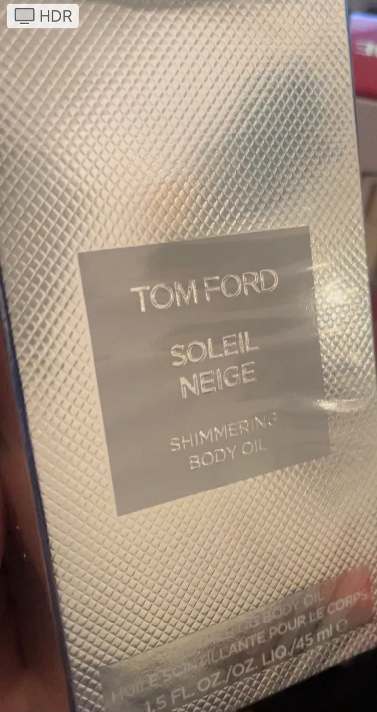 Tom Ford Soleil Neige Shimmering Body Oil 45ml thumbnail