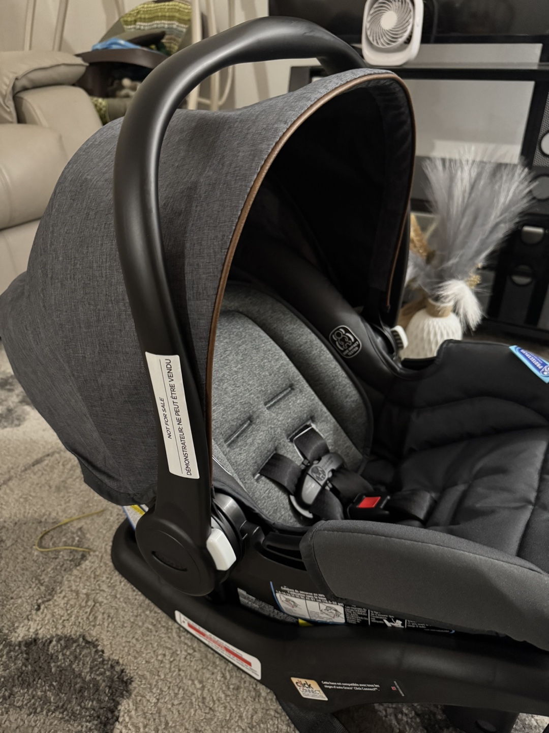 Evenflo LiteMax DLX Infant Car Seat