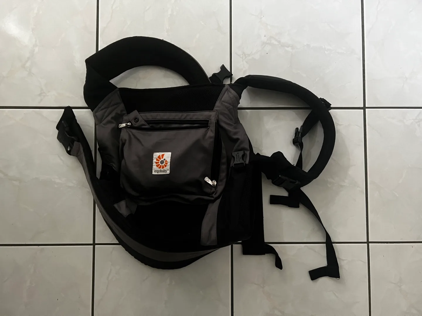 Ergobaby Carrier - Grey & Black thumbnail