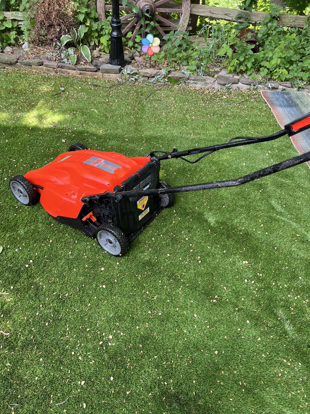 Black & Decker Corded Electric Lawn Mower - photo 2