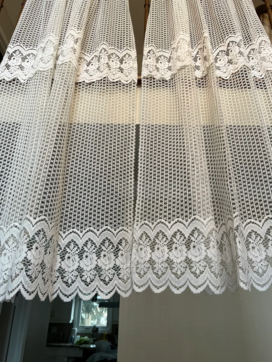 White Lace Curtain Panel image indicator(4)