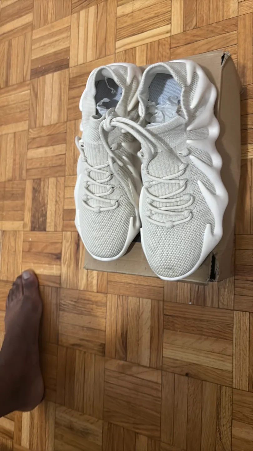 Adidas Yeezy Knit Runner Bone image indicator(4)