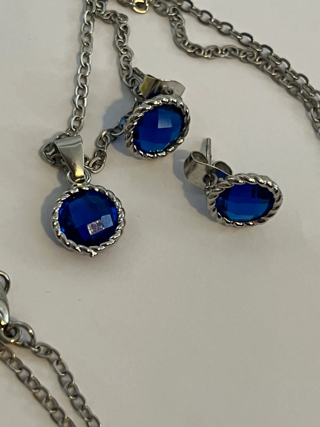 Blue gem stone earring and matching pendant set image indicator(2)