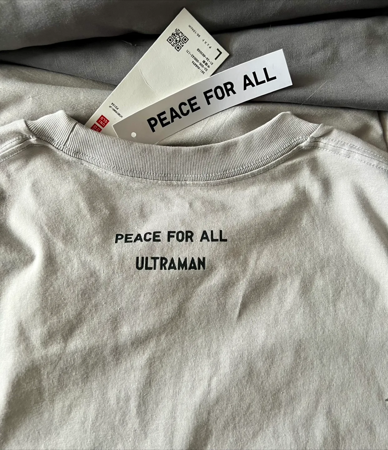 New Uniqlo Peace For All Ultraman Tee Set$ image indicator(5)
