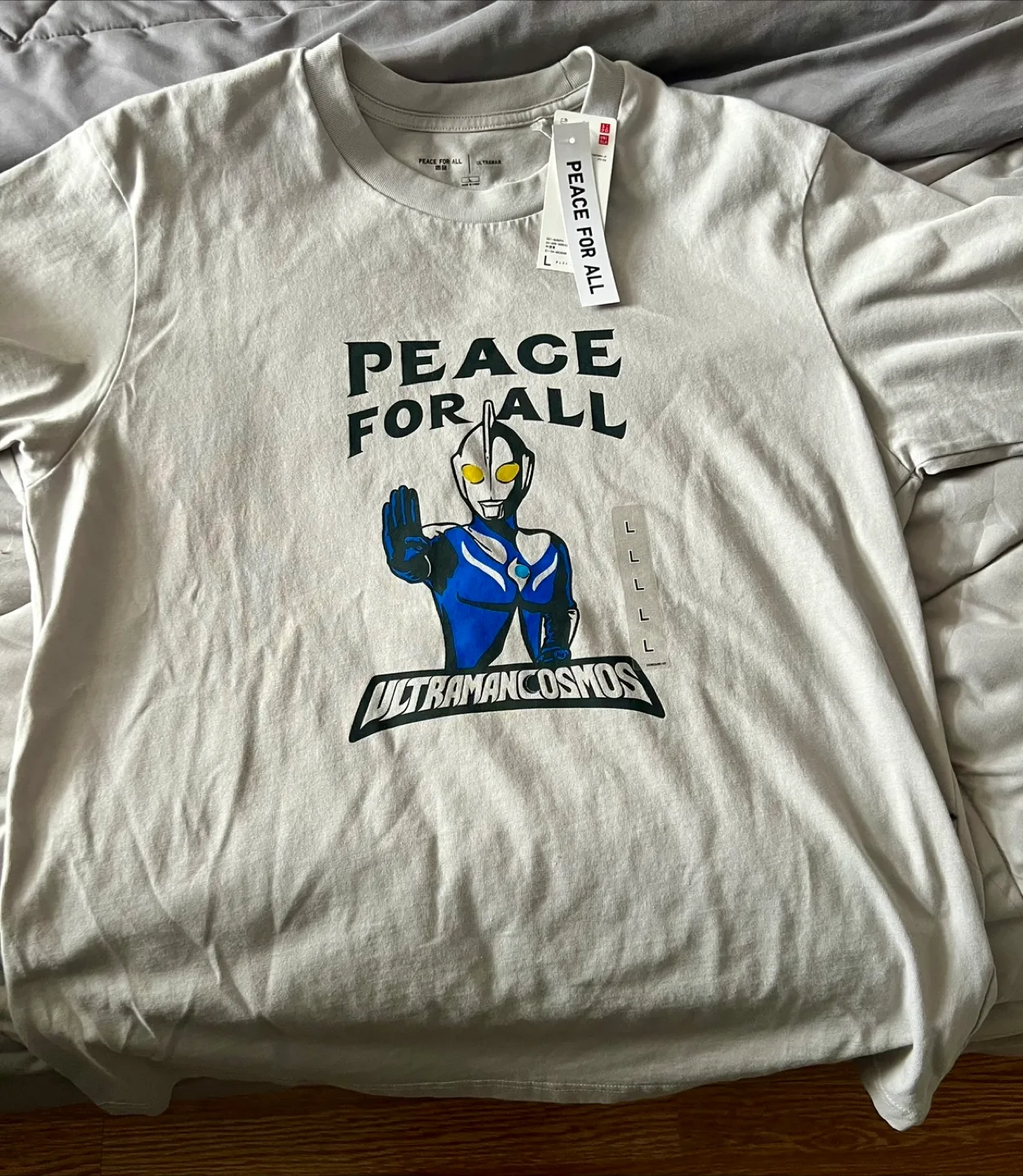 New Uniqlo Peace For All Ultraman Tee Set$ image indicator(3)