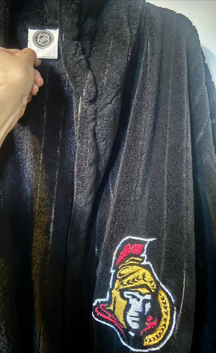 Ottawa Senators bath robe X2 set price! image indicator(2)