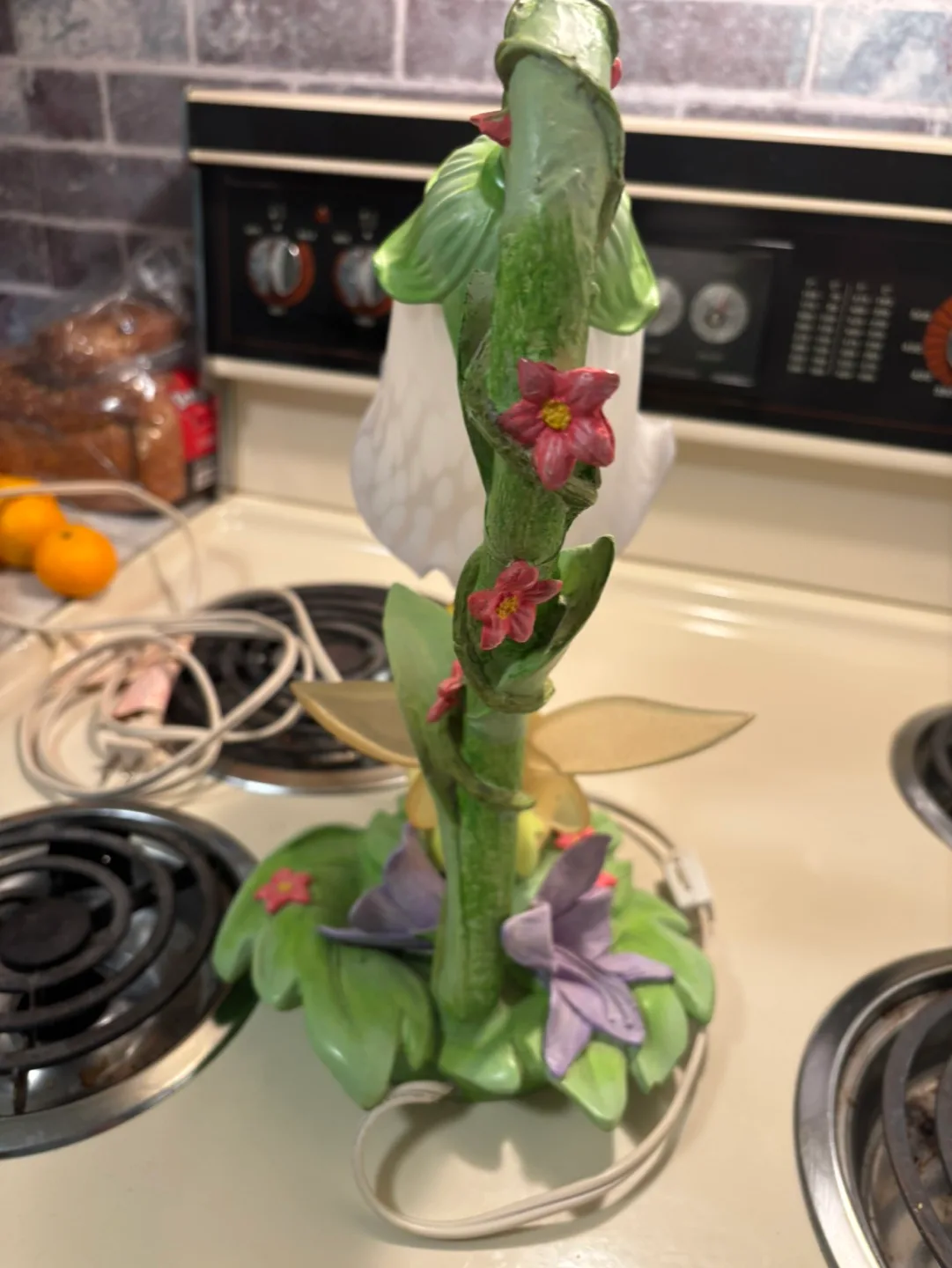 Tinkerbell Flower Table Lamp image indicator(4)