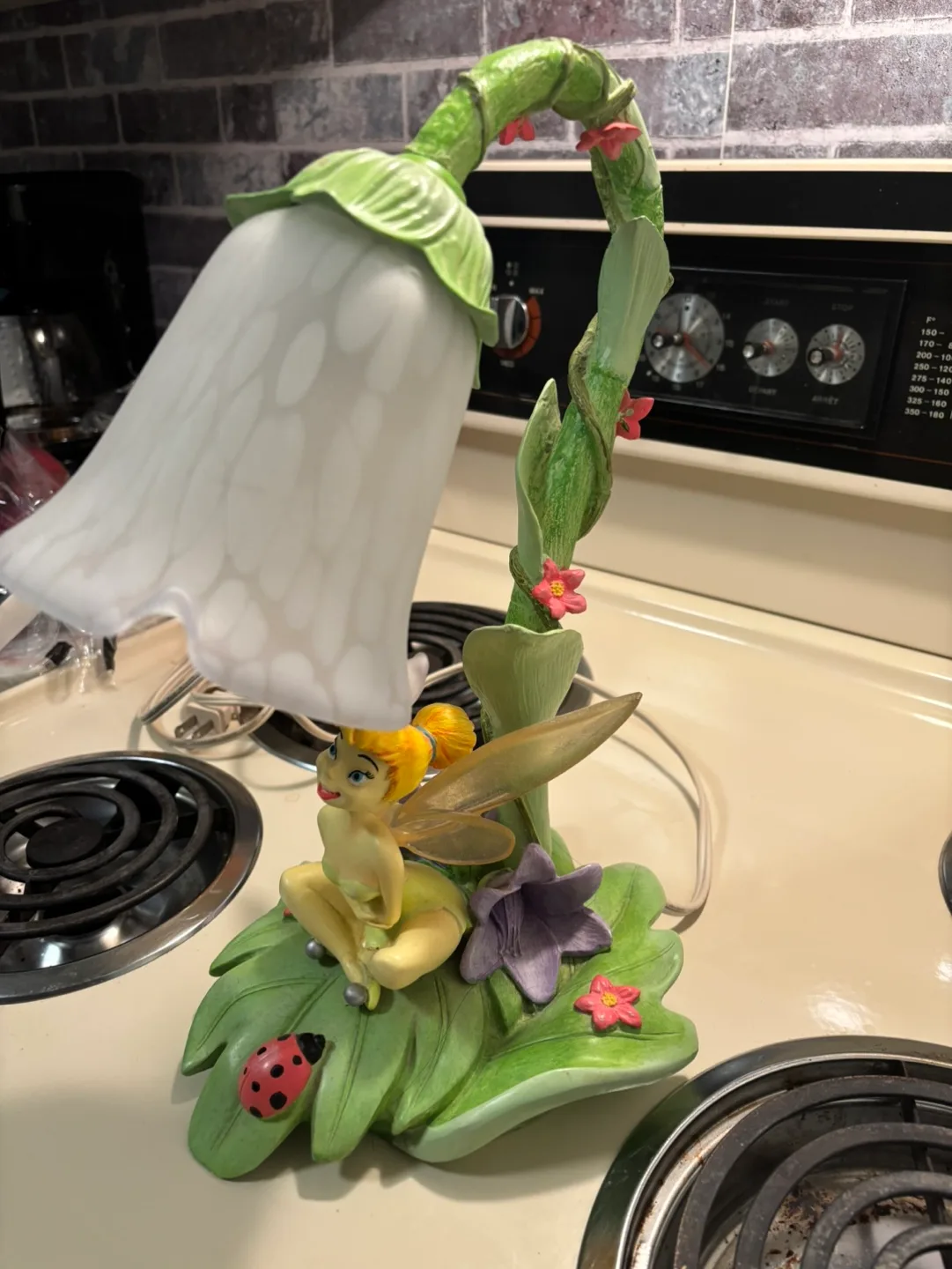 Tinkerbell Flower Table Lamp image indicator(3)