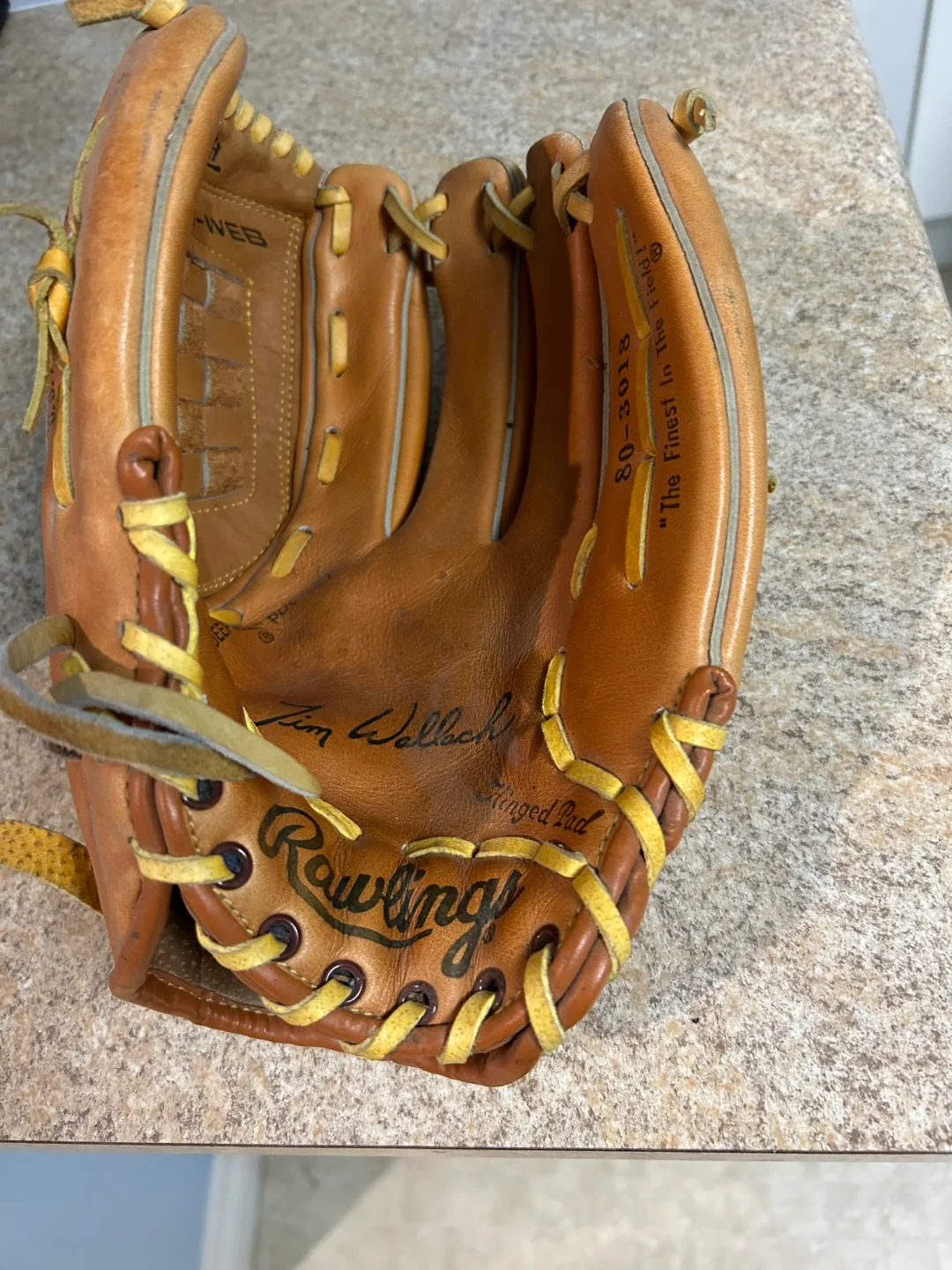 Rawlings Tim Wallach Baseball Glove thumbnail
