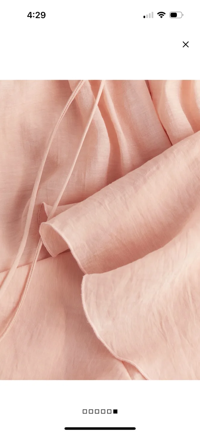 H&M Blouse with Bell Sleeves size L image indicator(7)