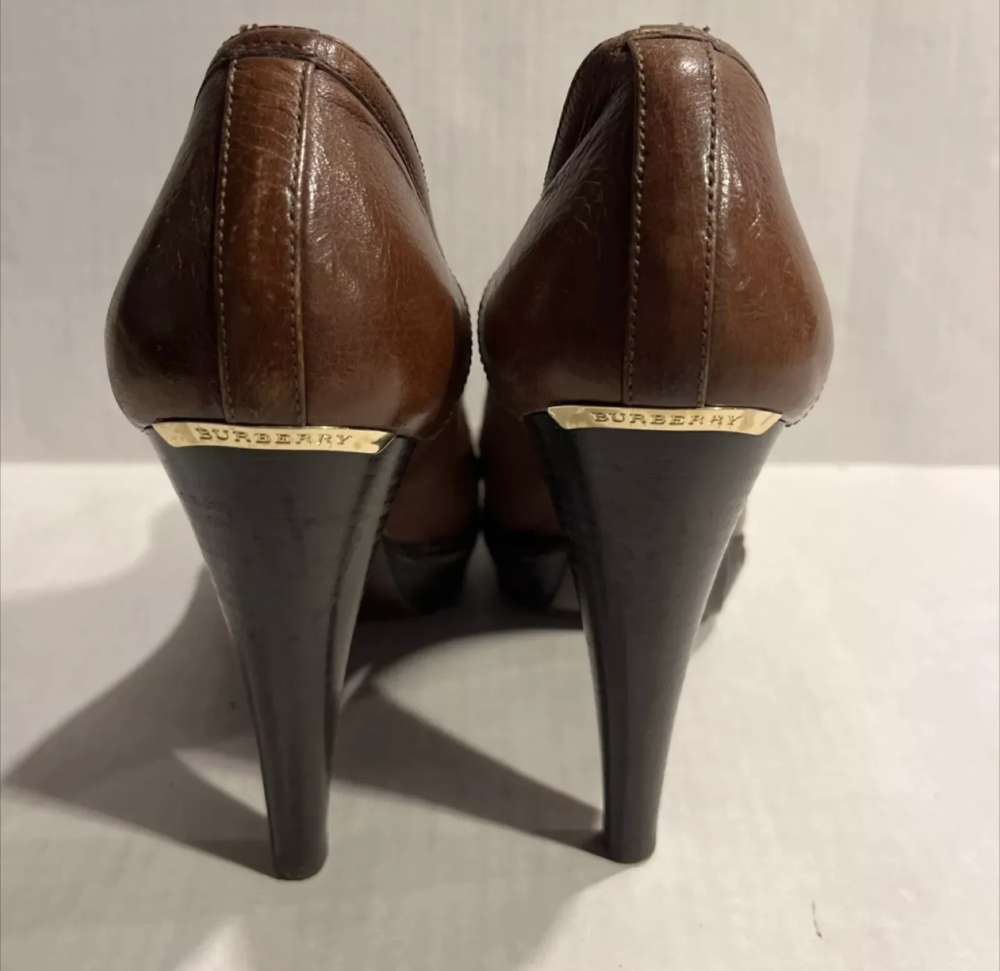 Burberry Brown Leather High Heel Shoes 7.5 38 image indicator(3)