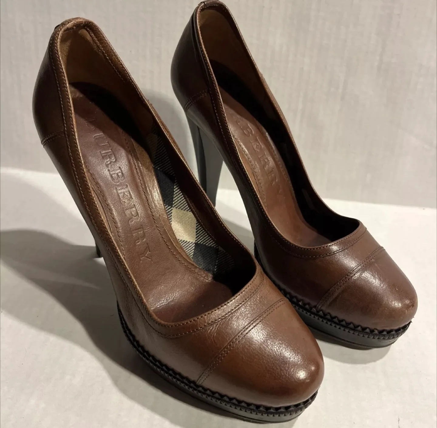 Burberry Brown Leather High Heel Shoes 7.5 38 thumbnail