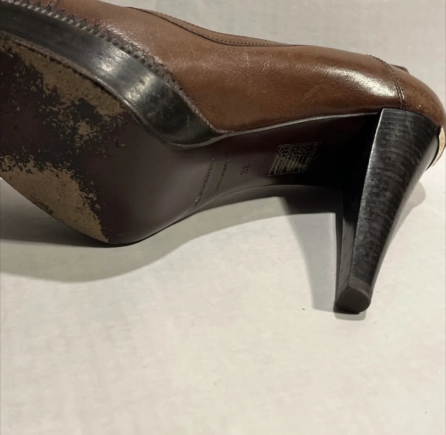 Burberry Brown Leather High Heel Shoes 7.5 38 image indicator(9)