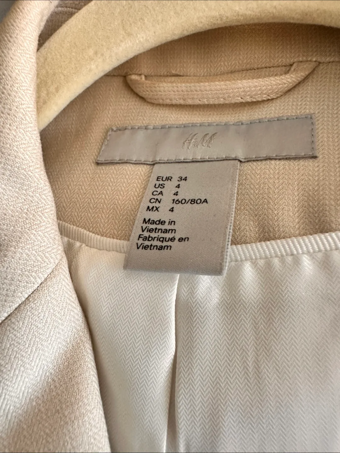 H&M Beige Blazer & Pants Suit - Size US blazer 4, pants 8 image indicator(3)