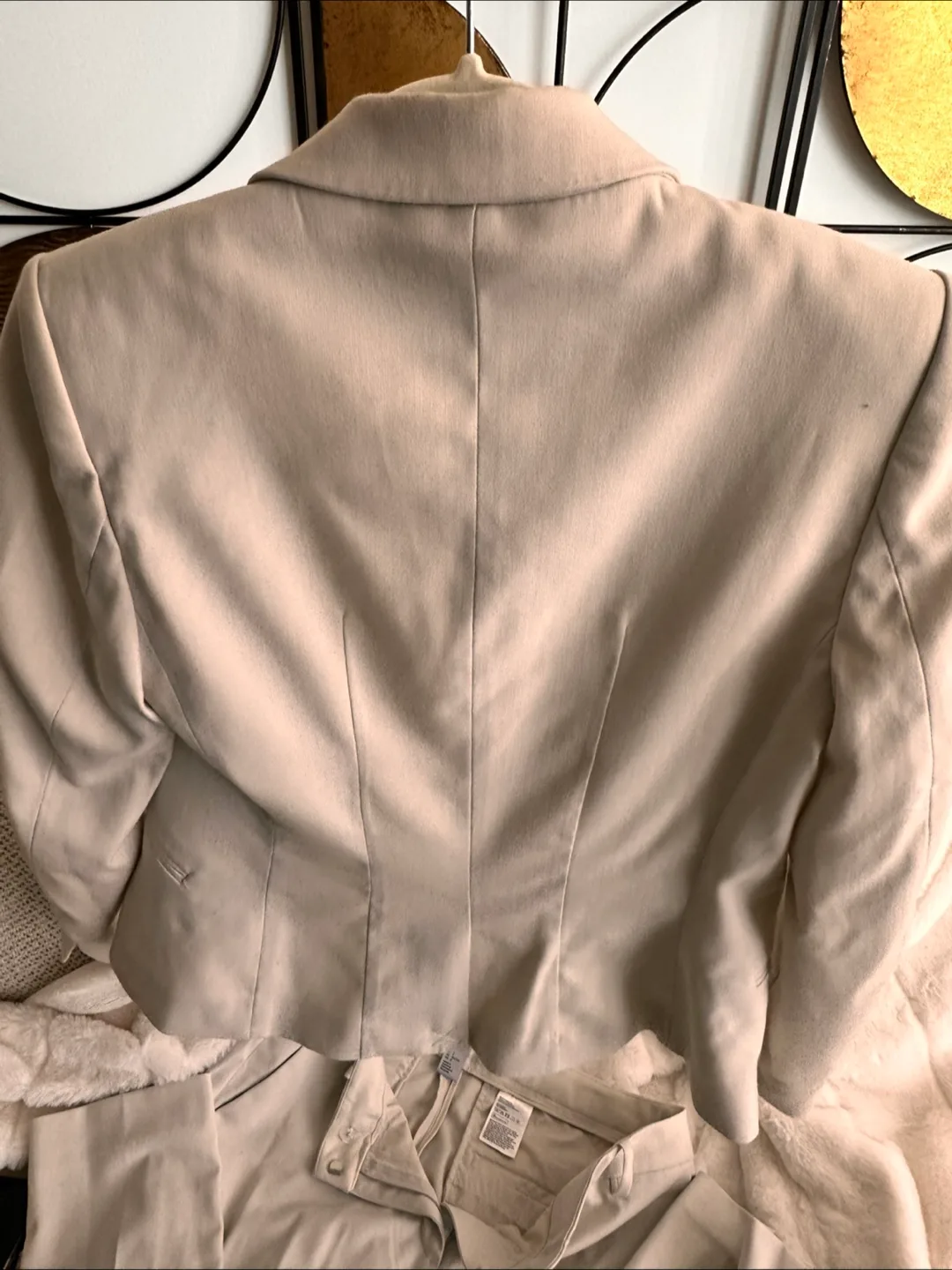 H&M Beige Blazer & Pants Suit - Size US blazer 4, pants 8 image indicator(5)