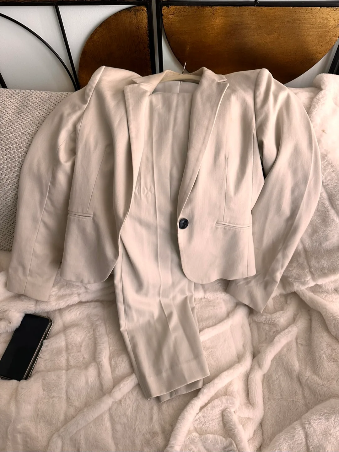 H&M Beige Blazer & Pants Suit - Size US blazer 4, pants 8 thumbnail