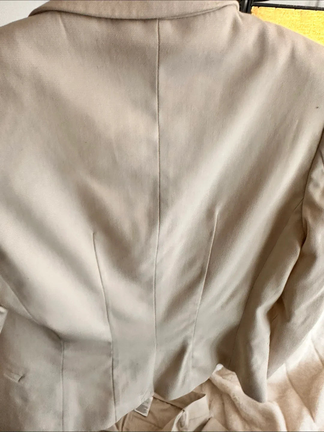 H&M Beige Blazer & Pants Suit - Size US blazer 4, pants 8 image indicator(7)