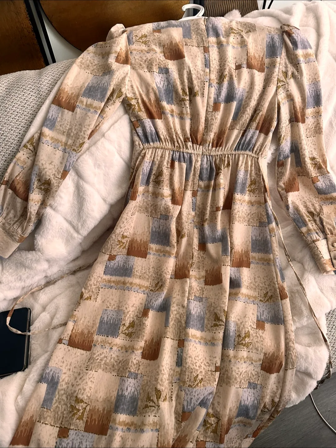 Melmeon & Elleen Dress - Size M image indicator(3)