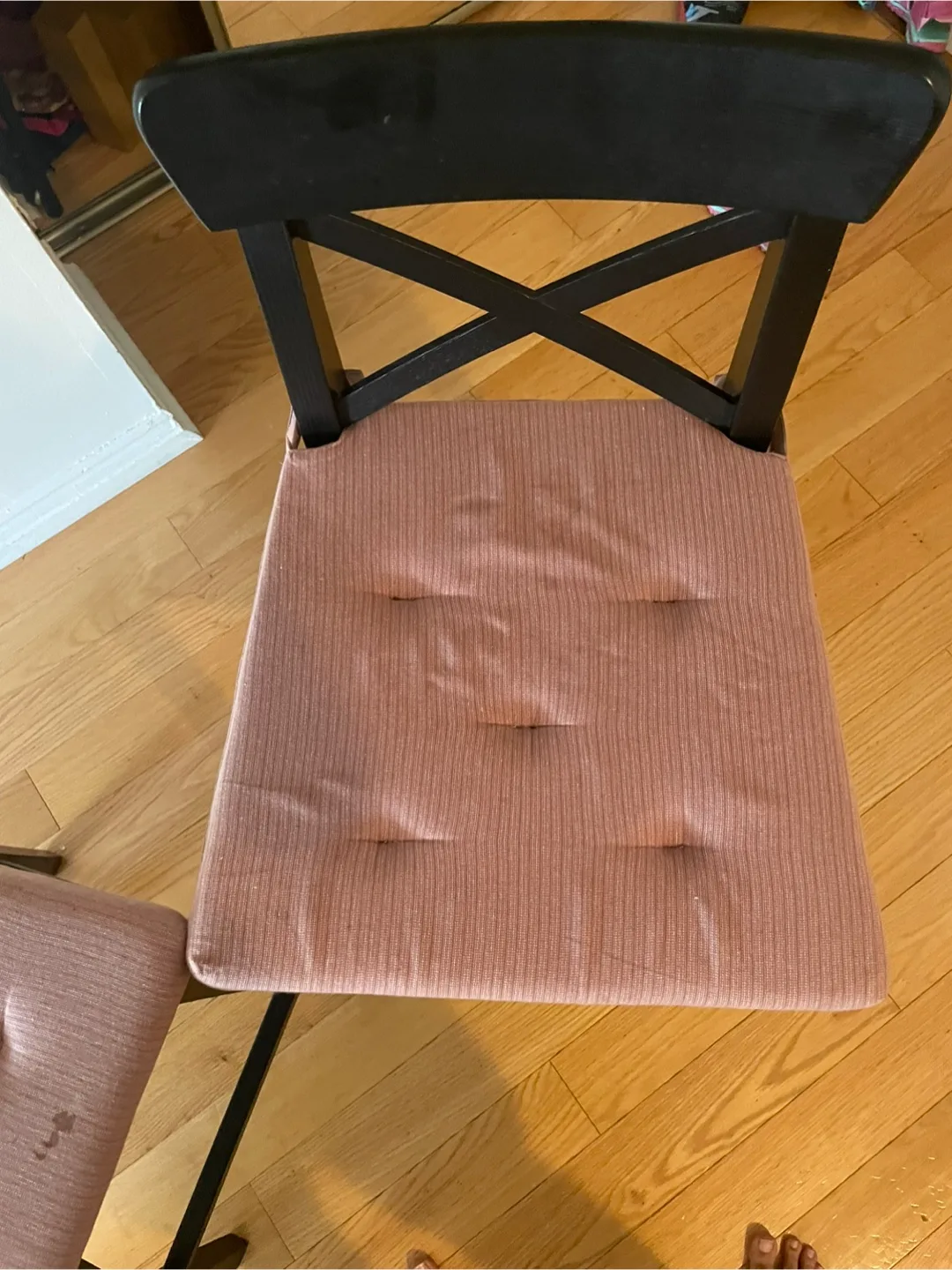 Set of 2 Black Bar Stools with Pink Cushions image indicator(2)