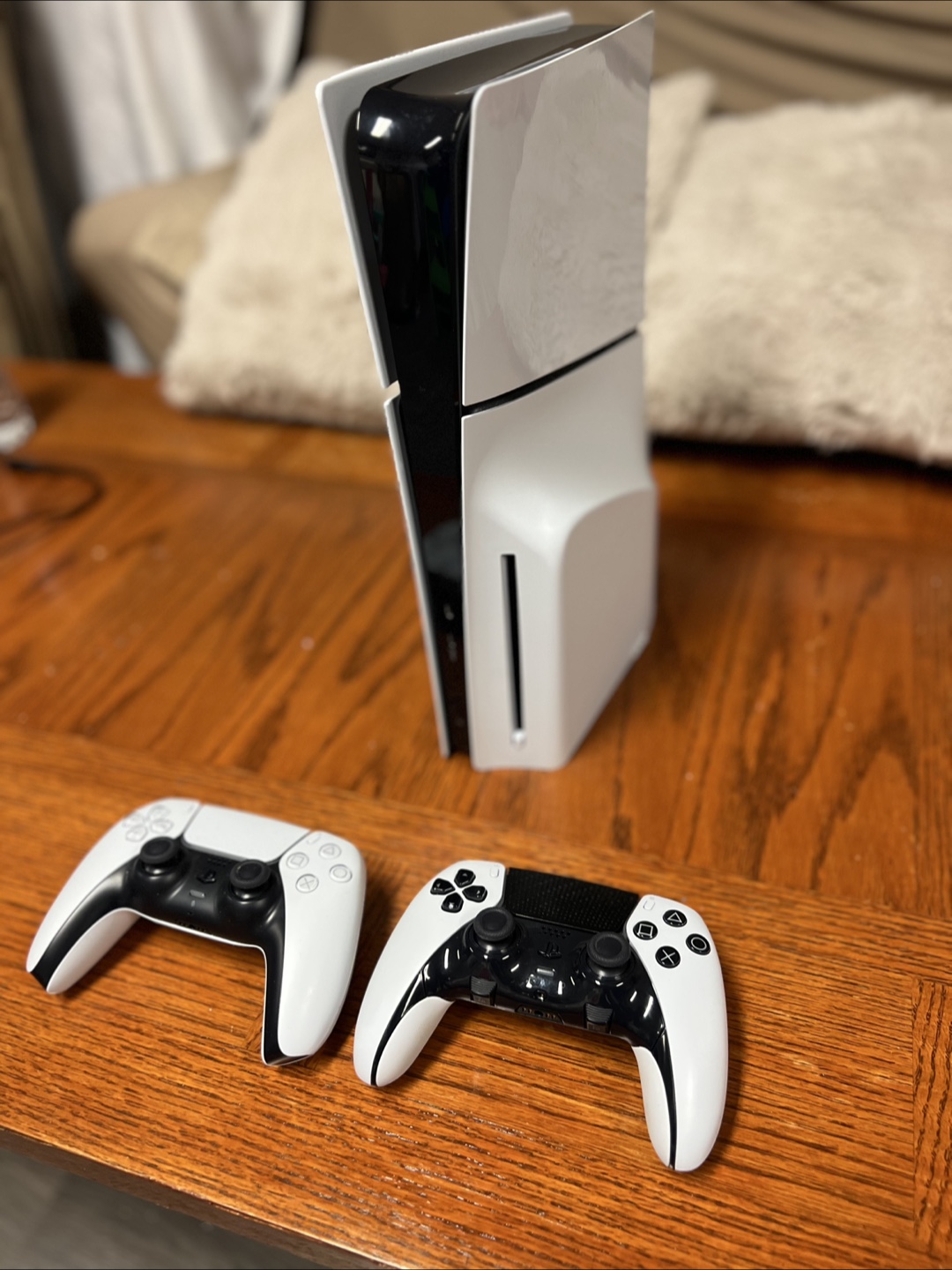 Ps5 slim with 2 dualsense controller