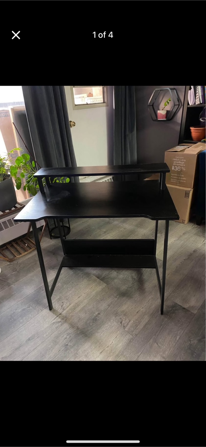 Brown/black desk